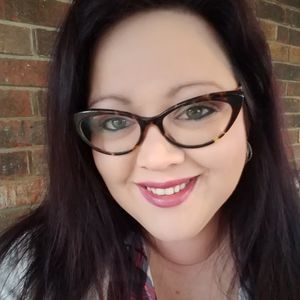 Meet your Posher, Whitney